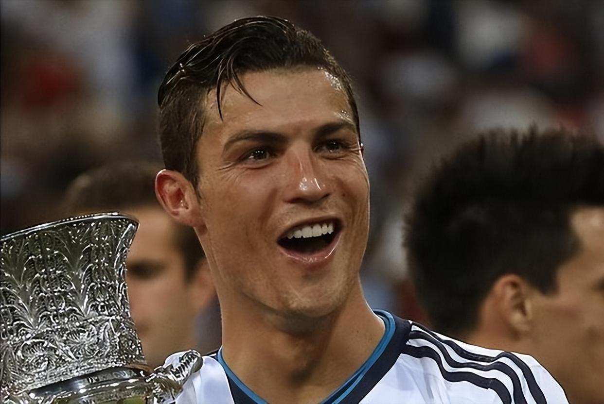 欧文官方公布新规，命运悬念引发争议，刷新队史纪录球迷热议！